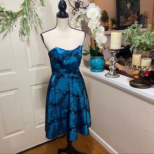 APSEED Turquoise Black Design Swirl Patty Dress